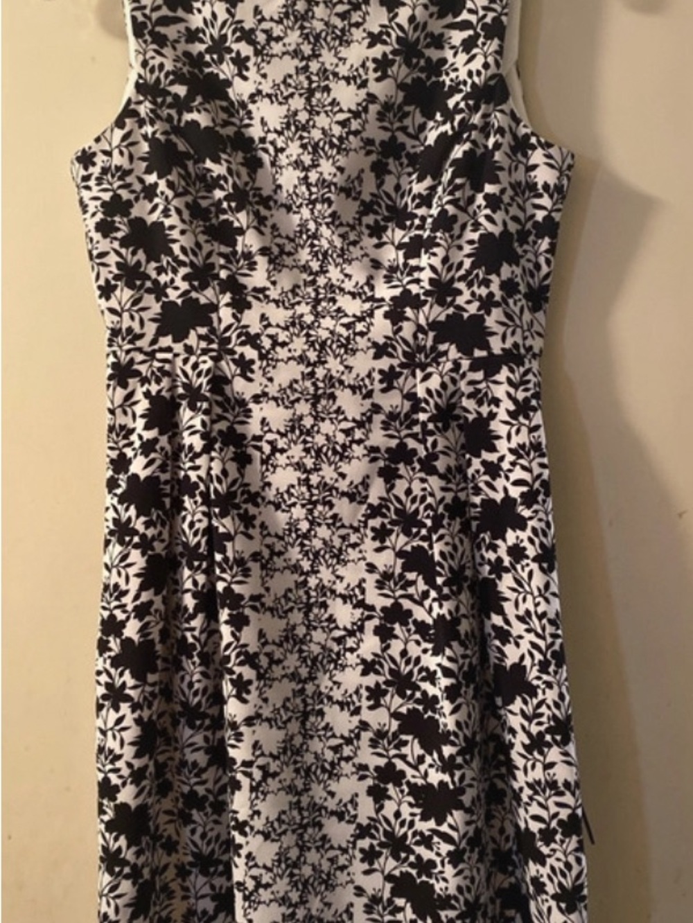 London Times Black and White Floral Tank Dress Size 6 Pu4eeee
